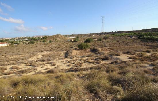  Oportunidad única de terreno en Mutxame - ALICANTE 