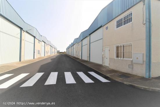  NAVE INDUSTRIAL EN EL POLÍGONO INDUSTRIAL NUEVO DE LOBÓN - BADAJOZ 