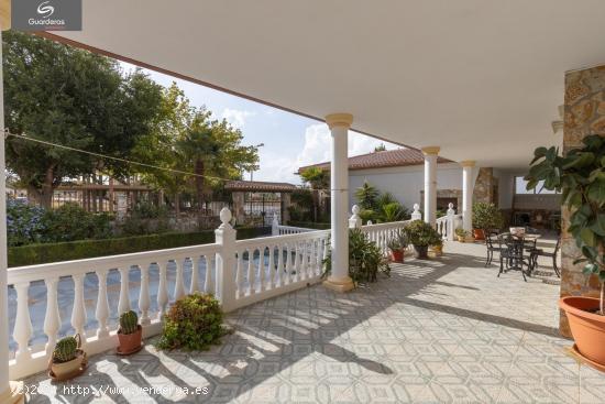 ¡¡ FANTÁSTICO CHALET EN VENTAS DE HUELMA!! - GRANADA