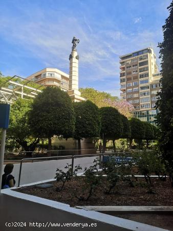 Dos plazas de garaje  y vivienda en venta , junto jardín Santa Isabel!!!! - MURCIA