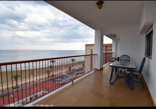 APARTAMENTO EN TORREBLANCA  PRIMERA LINEA DE PLAYA - CASTELLON