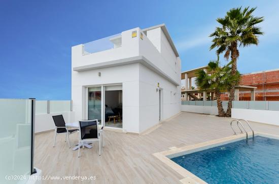 OBRA NUEVA - VILLA CON 3 DORMITORIOS, PISCINA, PARKING, SOLÁRIUM. - ALICANTE