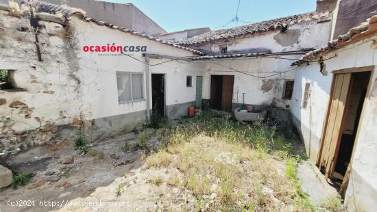 CASA DE GRANDES DIMENSIONES EN PEDROCHE - CORDOBA