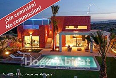 ESPECTACULAR VILLA CON PISCINA Y DOS TERRAZAS - ALMERIA