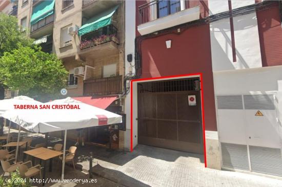 Plaza de garaje y trastero en el emblemático barrio de ciudad jardín - CORDOBA