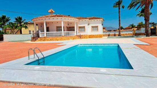 ESTUPENDO CHALET EN VENTA CATRAL - ALICANTE