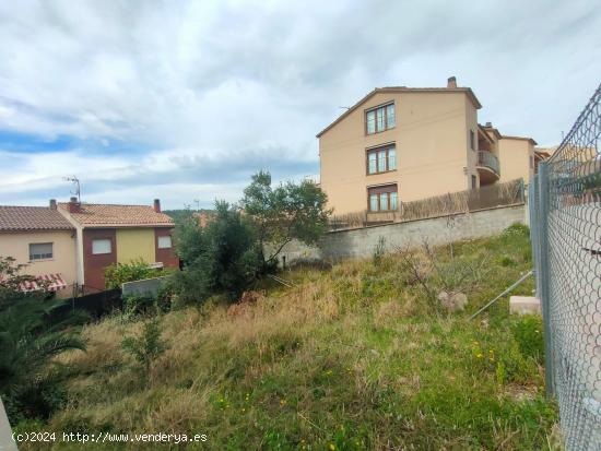 Terreno urbano en SENTMENAT zona El Padró - BARCELONA