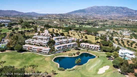 Adosado de 2 dormitorios, 2 baños y jardín. La Cala Golf, Mijas Costa - MALAGA