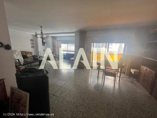 PISO EN VENTA EN EL ENSANCHE  EN VALENCIA CON GARAJE INCLUIDO EN PRECIO. - VALENCIA