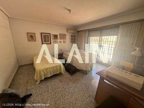 PISO EN VENTA EN EL ENSANCHE  EN VALENCIA CON GARAJE INCLUIDO EN PRECIO. - VALENCIA