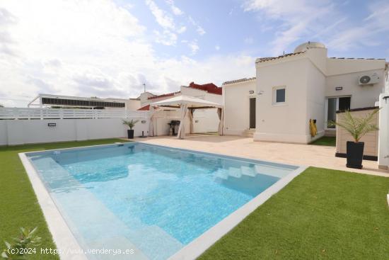 VILLA TOTALMENTE REFORMADA. LA SIESTA. 3 DORM. 2 BAÑOS. PISCINA PRIVADA. - ALICANTE