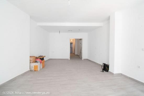 SE VENDE CASA EN PLANTA BAJA CON PATIO EN MEDINA SIDONIA (centro) - CADIZ