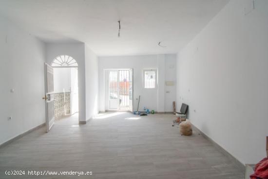 SE VENDE CASA EN PLANTA BAJA CON PATIO EN MEDINA SIDONIA (centro) - CADIZ