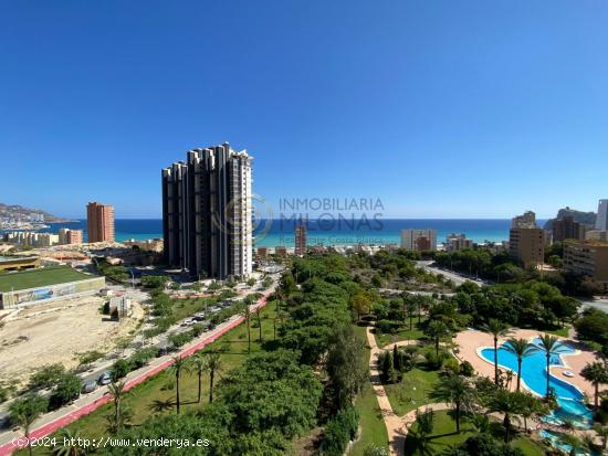 Piso de 4 dormitorios en el corazón de la Playa de Poniente, perfecto para ti y tu familia. - ALICA