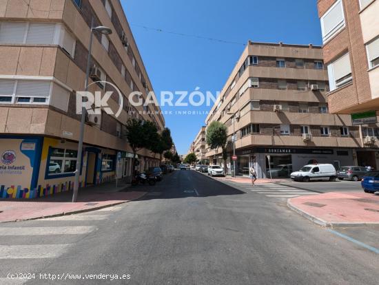 Piso Alquiler reformado completamente en Almería - Calzada de Castro - ALMERIA