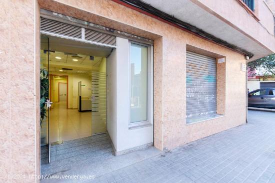 Empieza tu negocio en el centro de HOSPITALET DE LLOBREGAT - 177m2 - BARCELONA