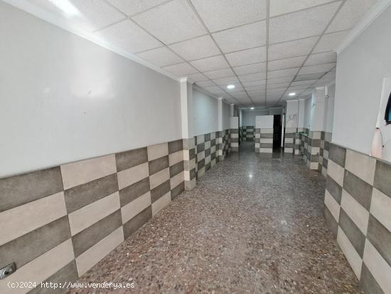 Local comercial en alquiler en Alzira - VALENCIA