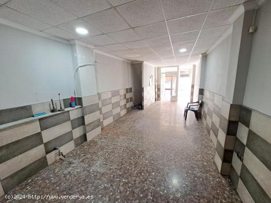 Local comercial en alquiler en Alzira - VALENCIA