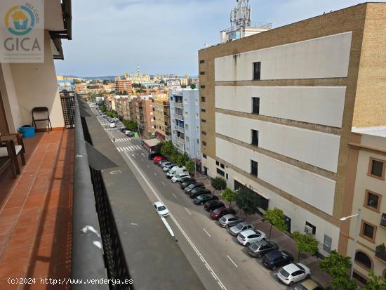 SE VENDE PISO EN ZONA EMBLEMATICA DE ALGECIRAS - CADIZ