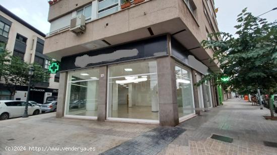  LOCAL COMERCIAL EN ALQUILER..TRES FORQUES - VALENCIA 