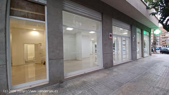 LOCAL COMERCIAL EN ALQUILER..TRES FORQUES - VALENCIA