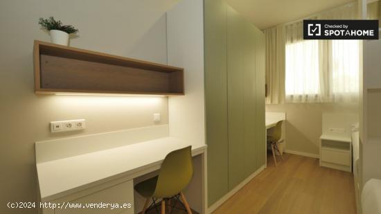 Acogedora habitación en alquiler en residencia moderna en Eixample Esquerra - BARCELONA