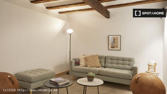 ¡Se alquila habitación en Barcelona! - BARCELONA