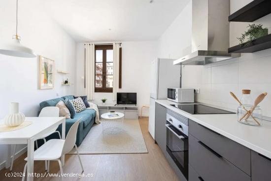 ¡Apartamento moderno y amueblado en Barcelona! - BARCELONA