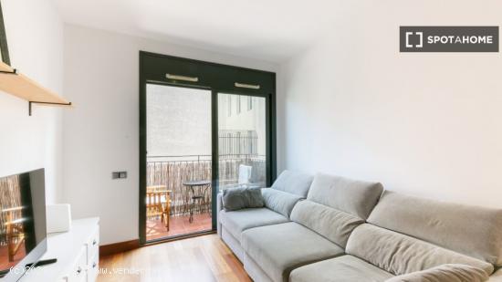 Cómodo apartamento amueblado en Sants - BARCELONA