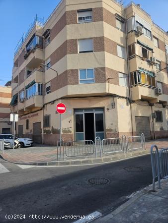 📍 **Local en San Gabriel con Amplia Fachada y Múltiples Posibilidades** 🏢 - ALICANTE