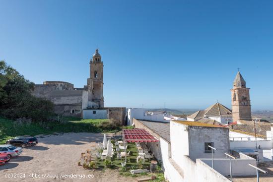 Hotel 7 apartamentos con restaurante y casa independiente Medina sidonia. - CADIZ