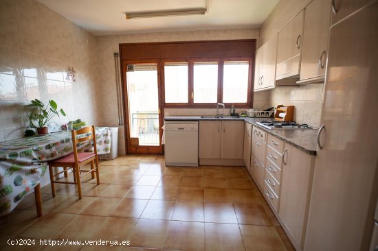 Unifamiliar adosada en venta  en Manlleu - Barcelona