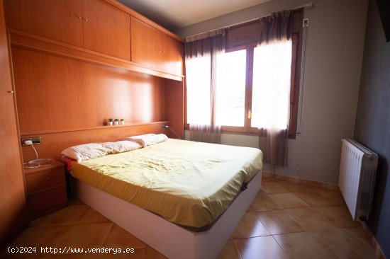 Unifamiliar adosada en venta  en Manlleu - Barcelona