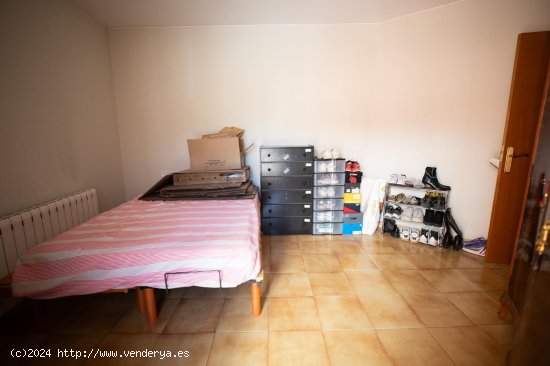 Unifamiliar adosada en venta  en Manlleu - Barcelona