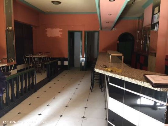 Salamanca ( Plaza Barcelona ) ; venta de local preparado como bar con  terraza. 120.000€ - Sal