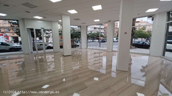 Local comercial en Alquiler en Patraix - Valencia