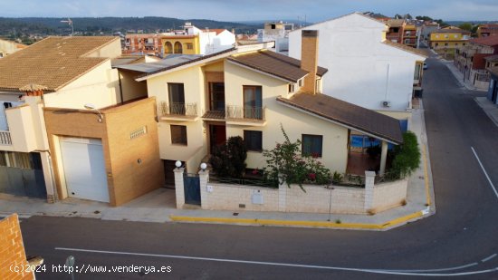 Casa-Chalet en Venta en Chella Valencia