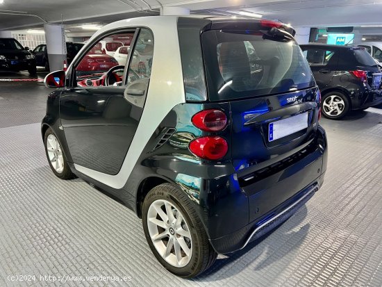 Smart Fortwo Fortwo 71cv Passion. A toda prueba. Pocos km. - Barcelona