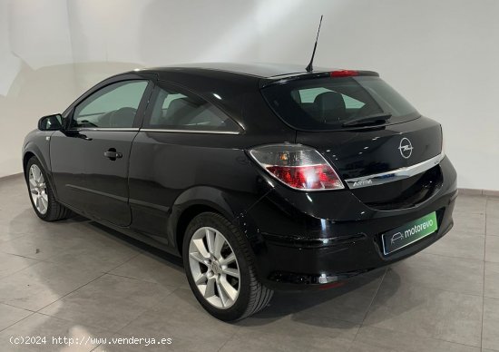 Opel Astra H GTC 1.7 CDTI - Sevilla