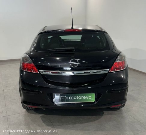 Opel Astra H GTC 1.7 CDTI - Sevilla