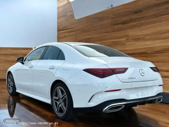 Mercedes Clase CLA CLA 200 D DCT de 2023 por 45.706 EUR. en Madrid