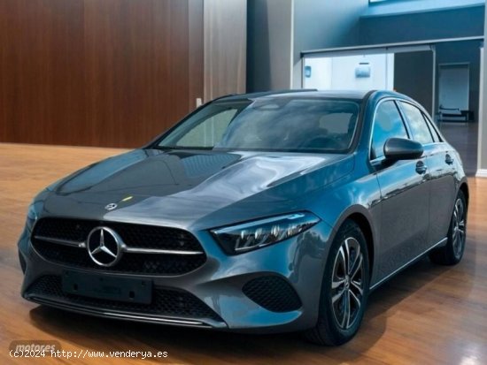 Mercedes Clase A A 200 d de 2023 por 38.215 EUR. en Madrid