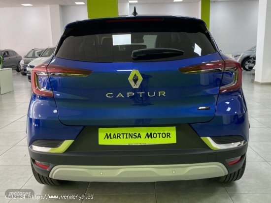 Renault Captur techno E-Tech full hybr.105 kW(145CV) de 2023 con 14.000 Km por 24.800 EUR. en Malaga