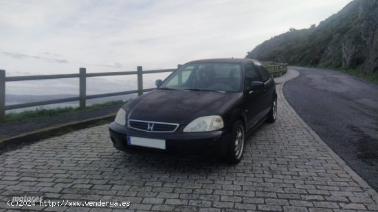  Honda Civic 1.4 iS de 1999 con 224.844 Km por 1.700 EUR. en A Coruna 