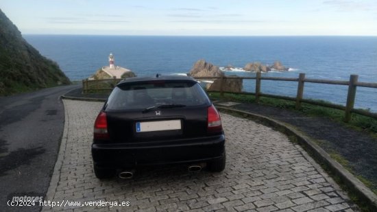 Honda Civic 1.4 iS de 1999 con 224.844 Km por 1.700 EUR. en A Coruna