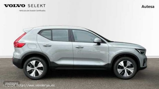 Volvo XC40 Core, B3 Mild hybrid, Gasolina de 2024 con 6 Km por 38.900 EUR. en Pontevedra