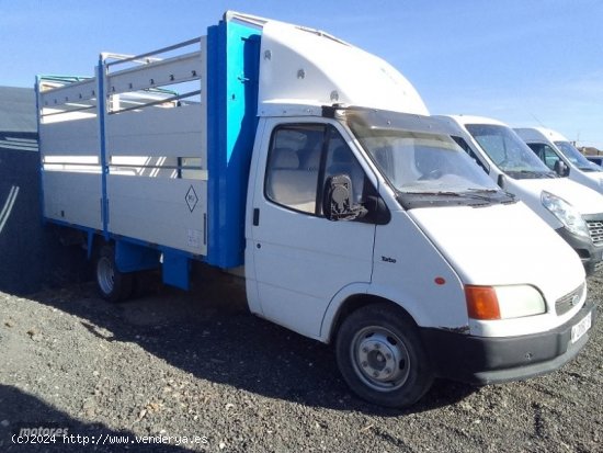 Ford Transit 2.5 TD. 100 CV CAJA ABIERTA. de 1995 con 361.000 Km por 3.500 EUR. en Murcia