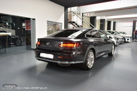 Volkswagen Arteon Elegance 2.0 TDI 4Motion 176 kW (239 CV) DSG de 2018 con 46.000 Km por 30.900 EUR.