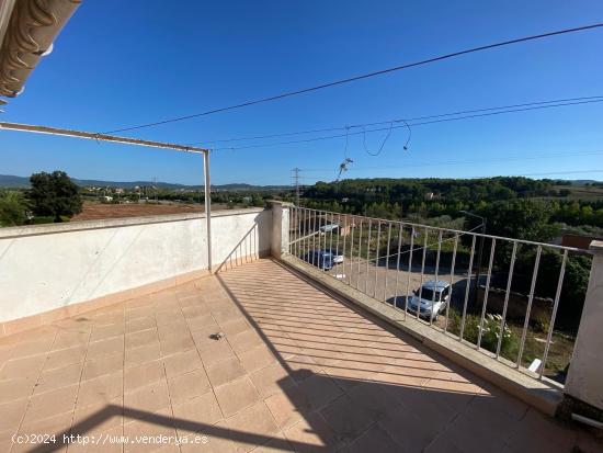 Casa de Pueblo  en Jorba-Sant Genis, almacen, 3 dorm, terraza. A 10min de Igualada por 155.000 Eur. 