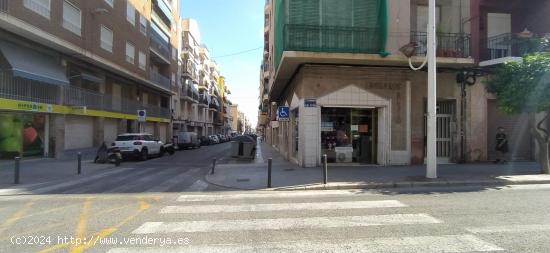 VENTA LOCAL COMERCIAL EN REINA VICTORIA - ALICANTE